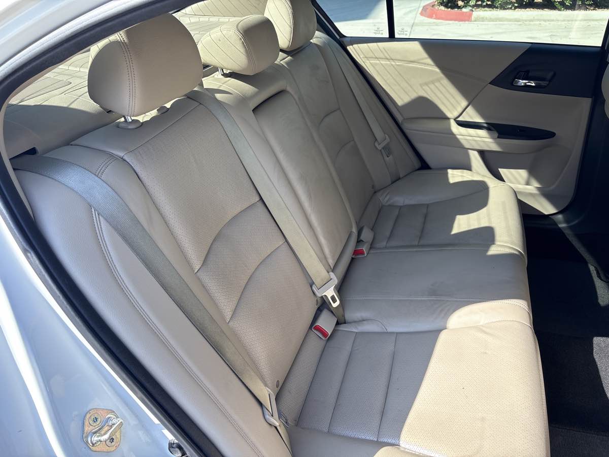 2014 Honda Accord Touring photo 14