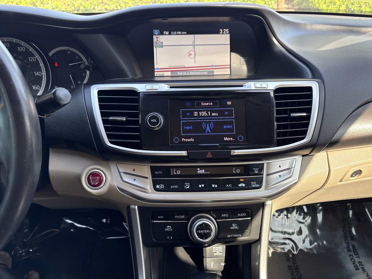 2014 Honda Accord Touring photo 21