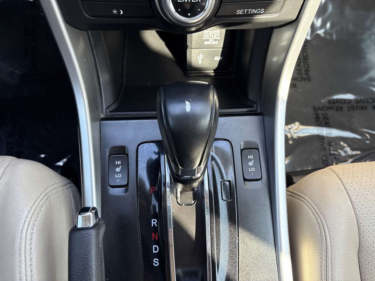 2014 Honda Accord Touring photo 22