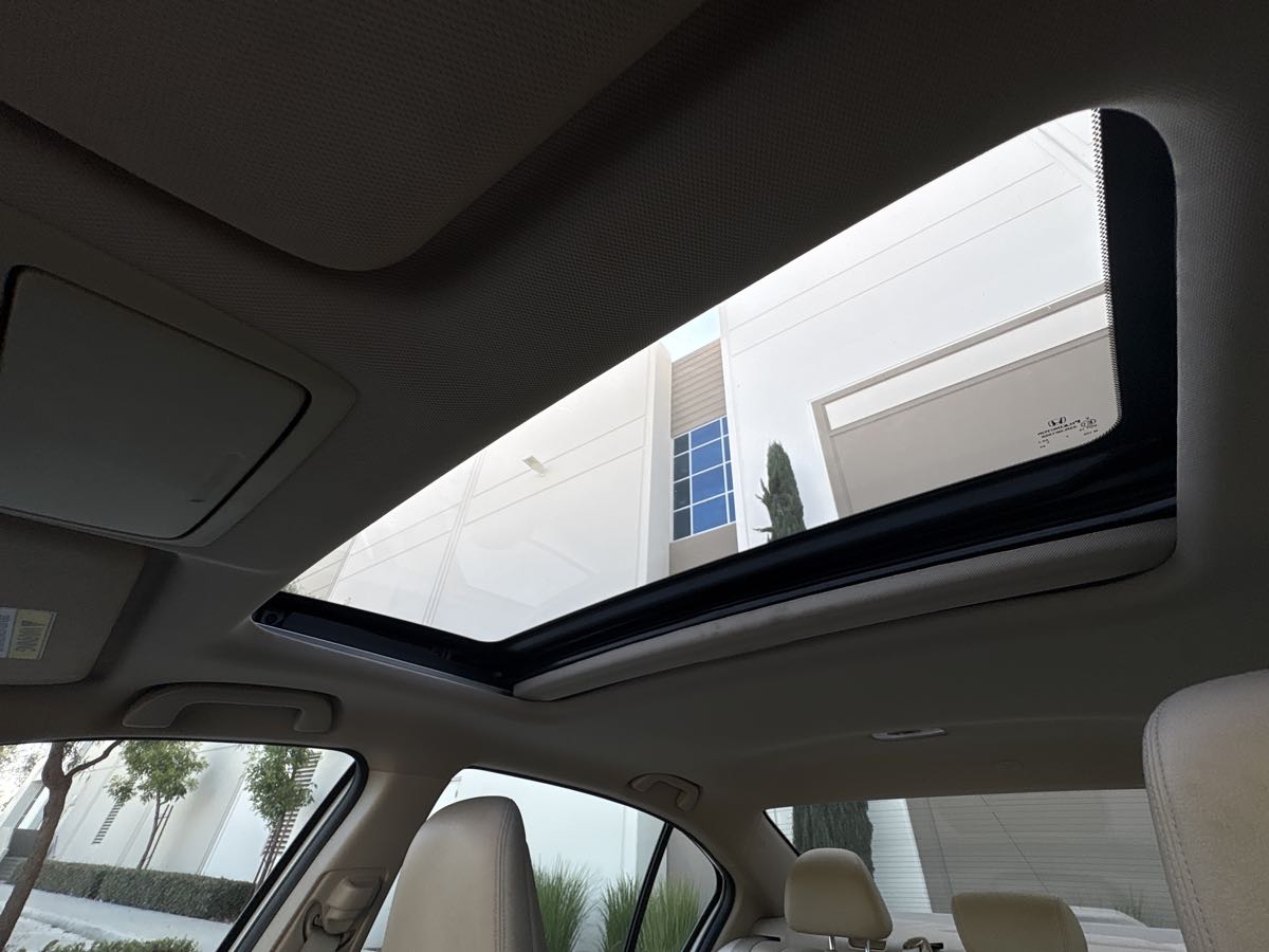 2014 Honda Accord Touring photo 24