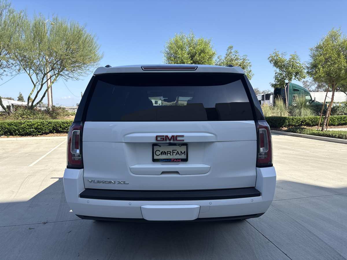 2020 Gmc Yukon XL SLT photo 3
