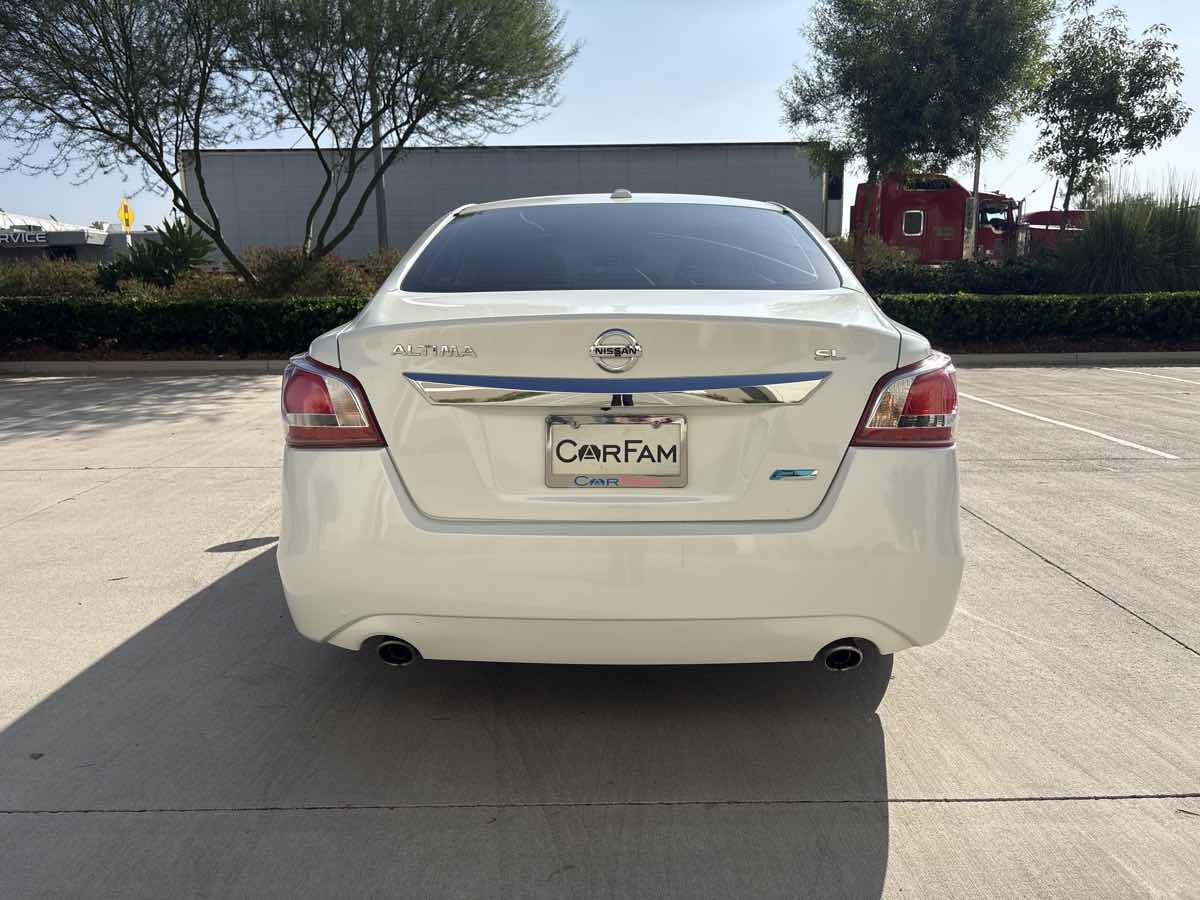 2013 Nissan Altima 2.5 SL photo 3