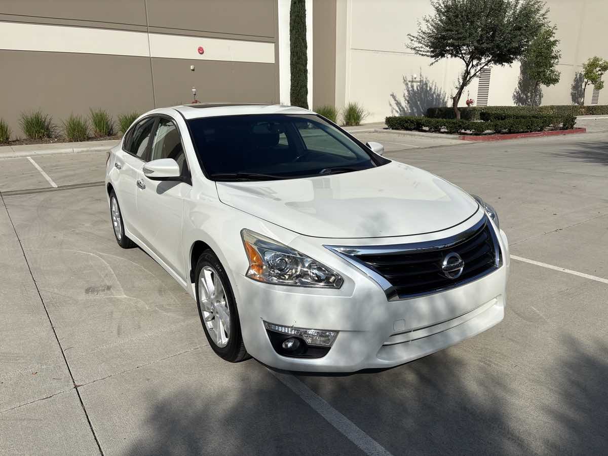 2013 Nissan Altima 2.5 SL photo 6