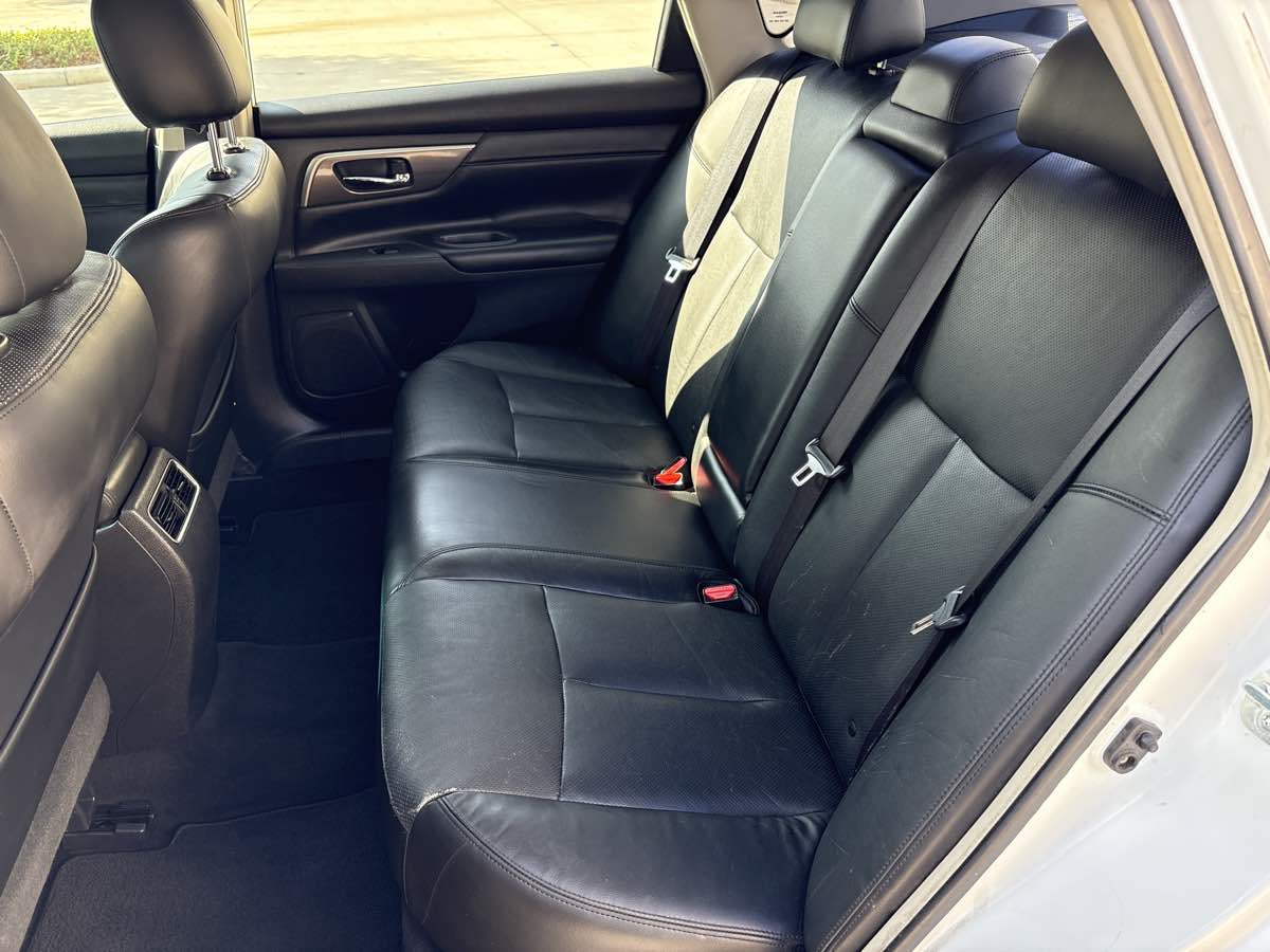 2013 Nissan Altima 2.5 SL photo 10