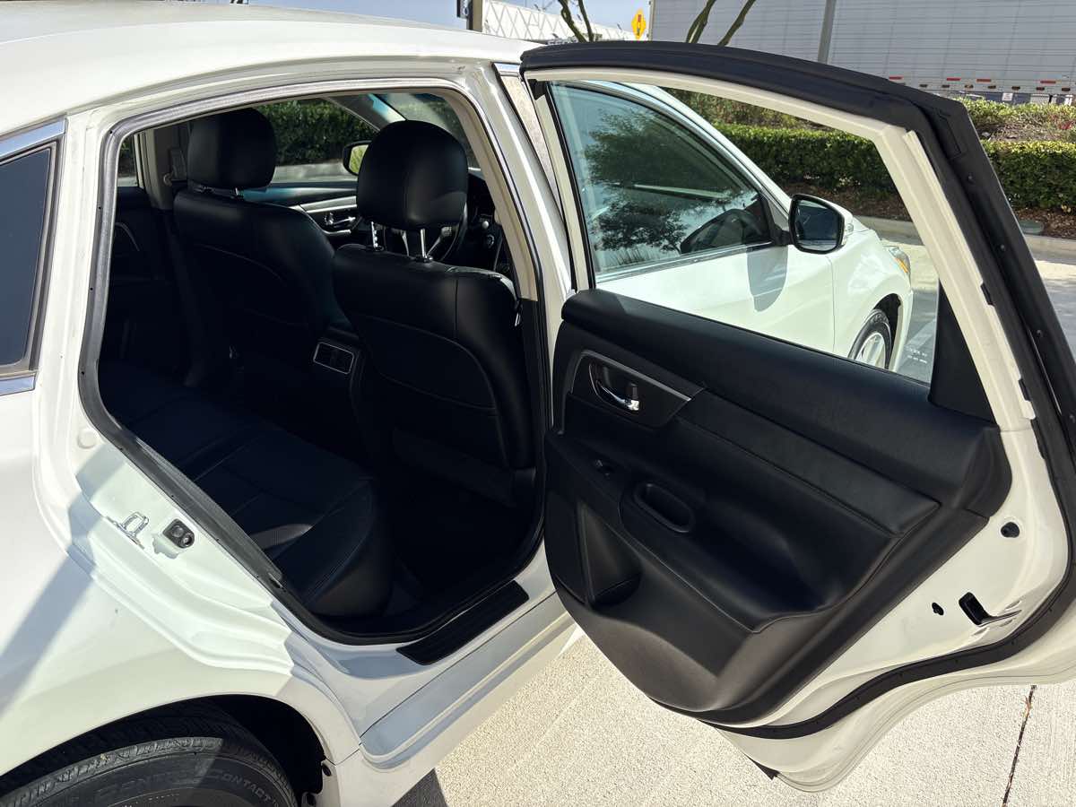 2013 Nissan Altima 2.5 SL photo 11