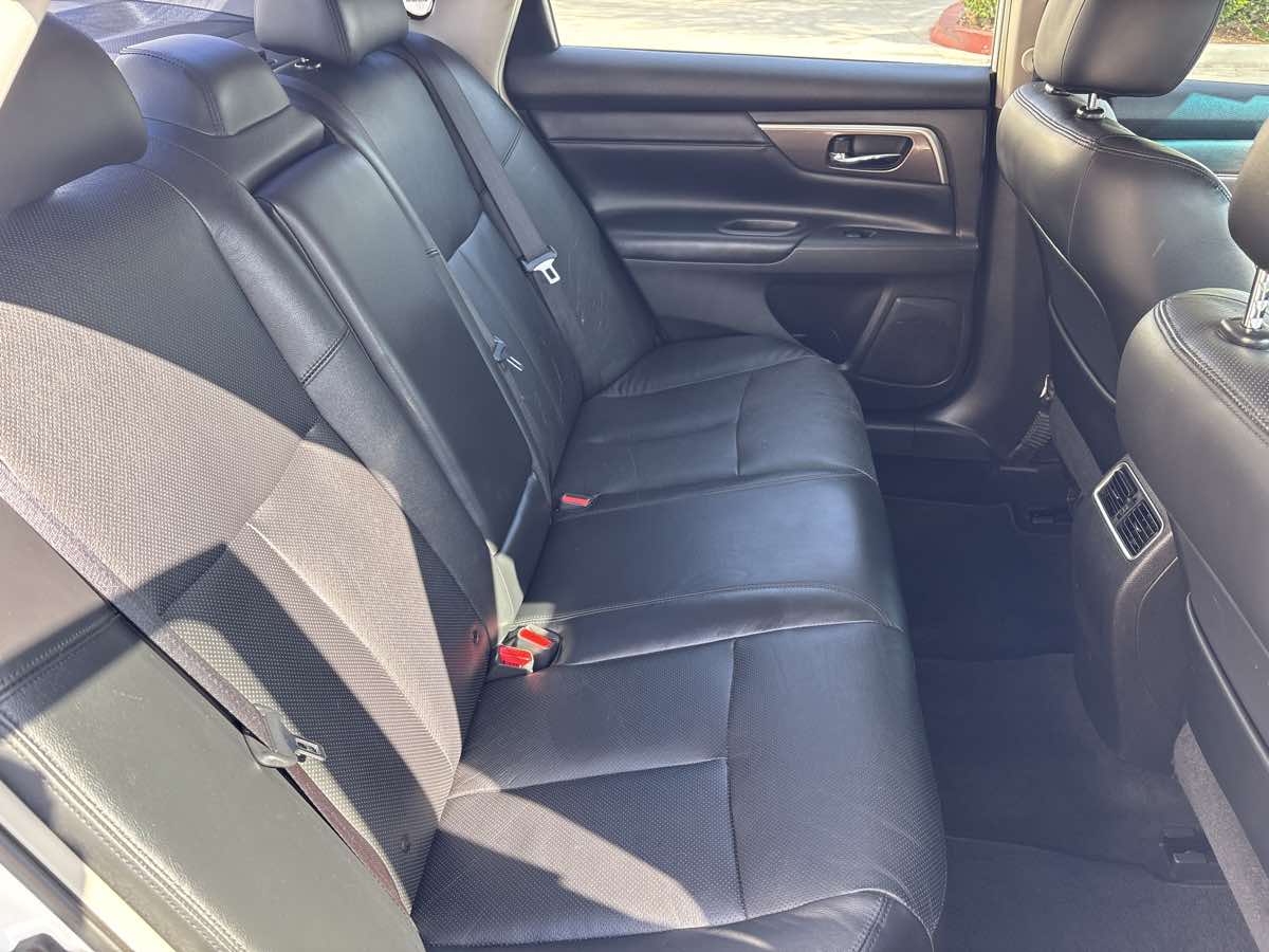 2013 Nissan Altima 2.5 SL photo 12