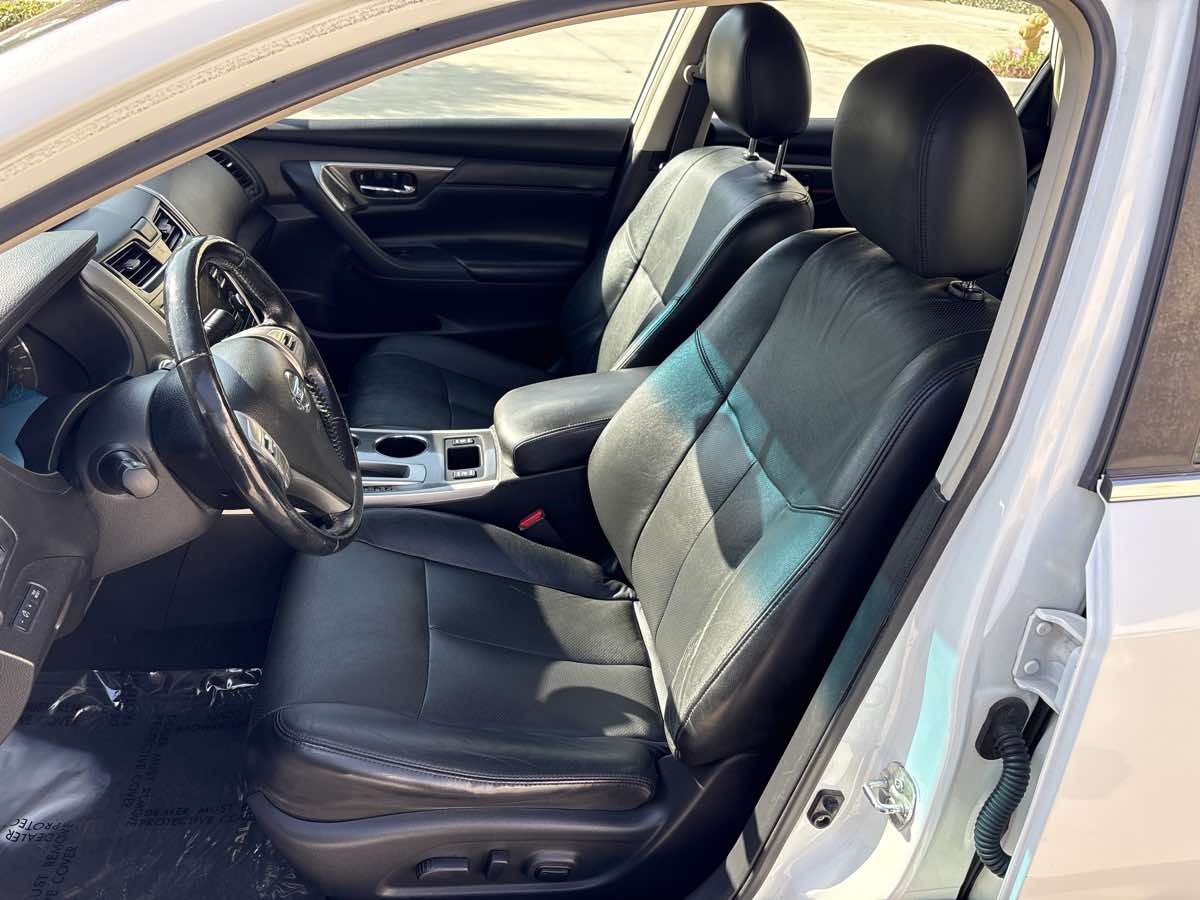 2013 Nissan Altima 2.5 SL photo 16