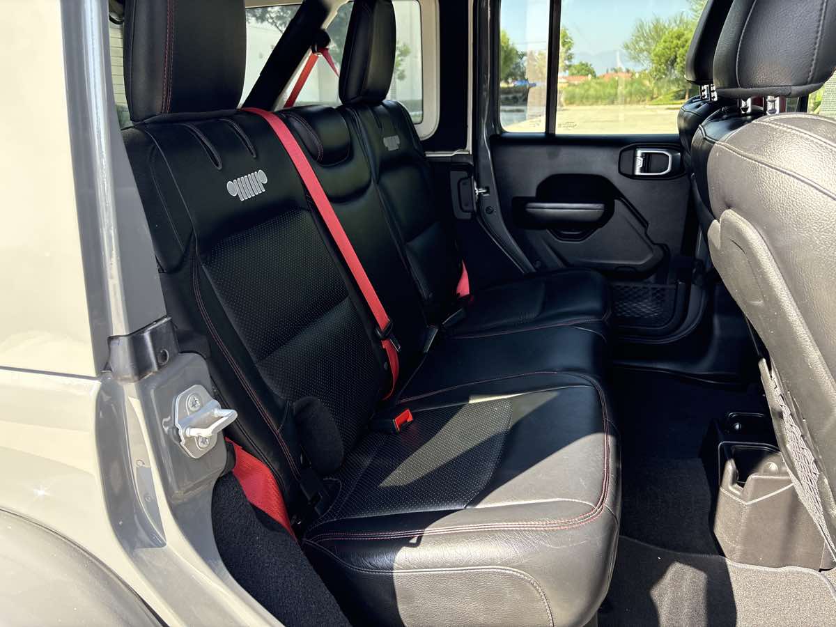 2020 Jeep Wrangler Unlimited Recon photo 13