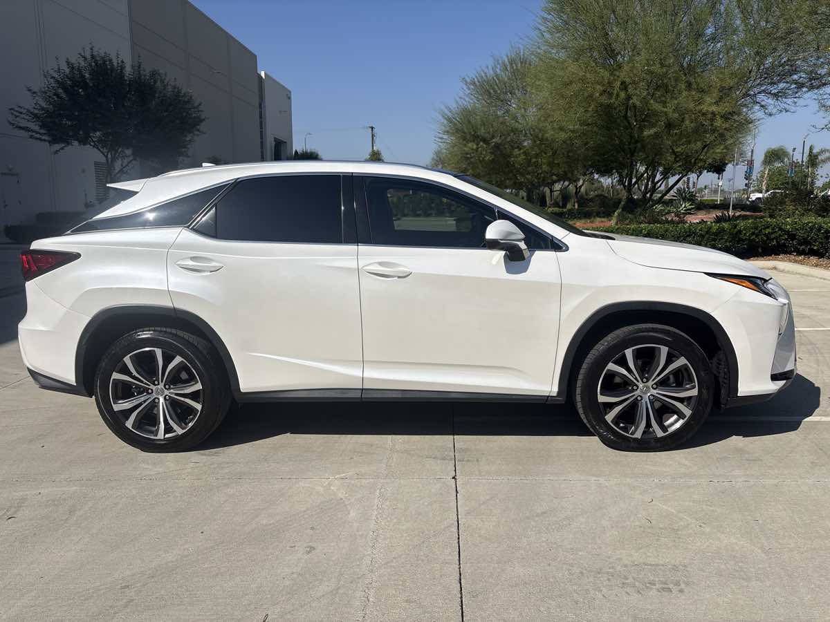 2017 Lexus RX 350 photo 2