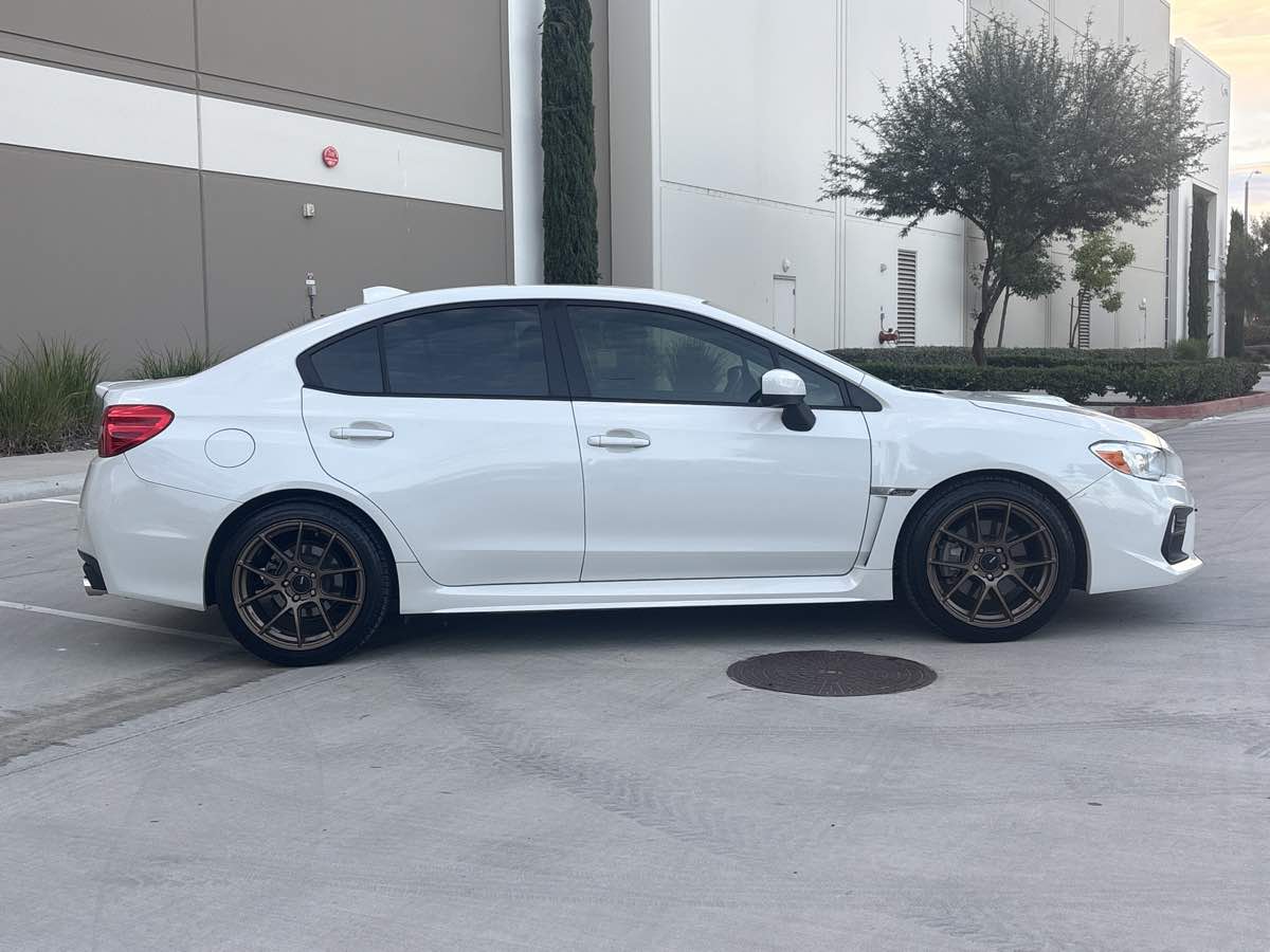 2018 Subaru WRX Base photo 2
