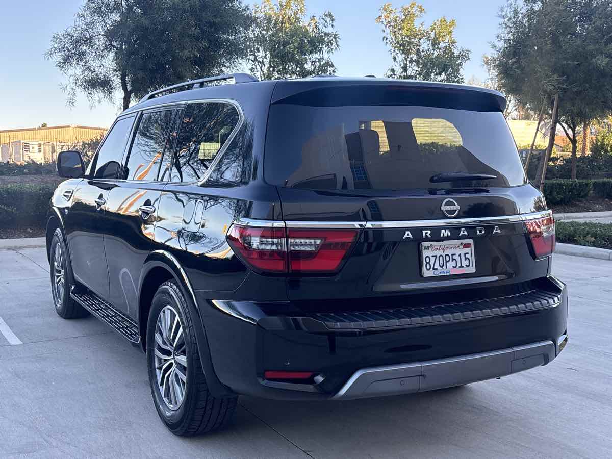 2021 Nissan Armada SV photo 4