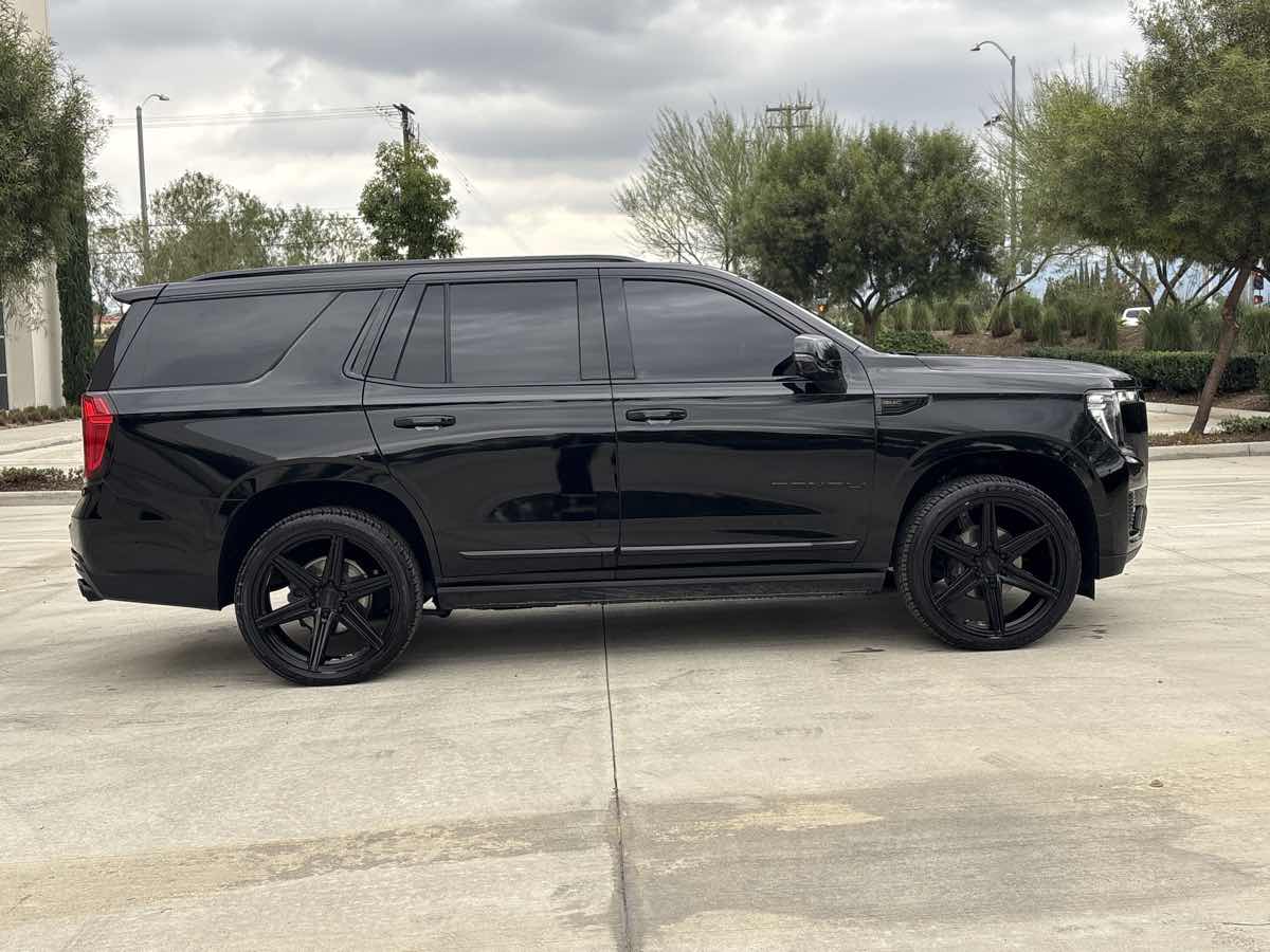 2021 Gmc Yukon Denali photo 2