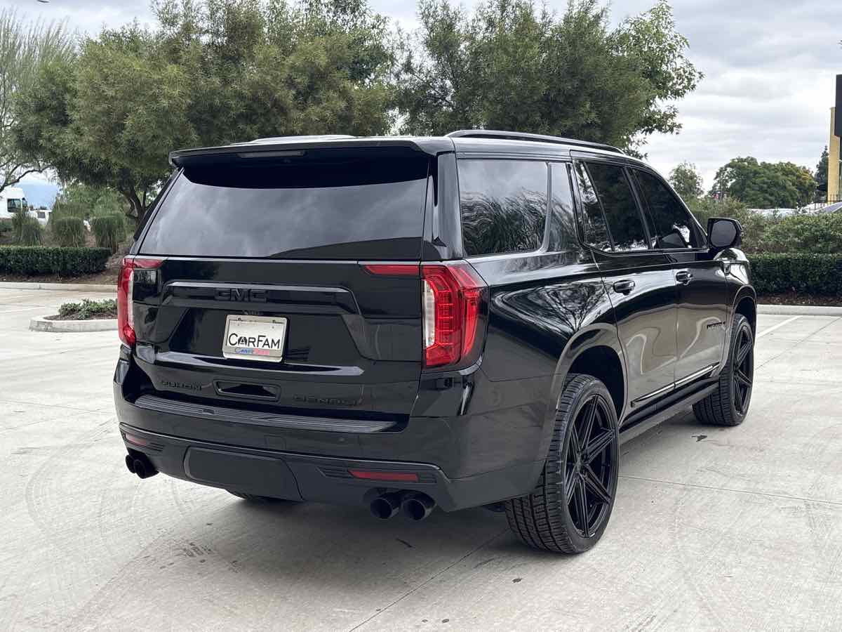 2021 Gmc Yukon Denali photo 3