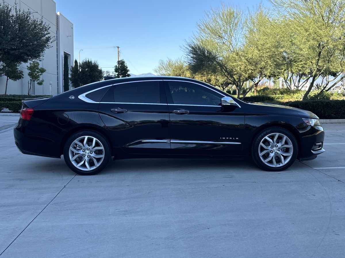 2019 Chevrolet Impala Premier photo 2