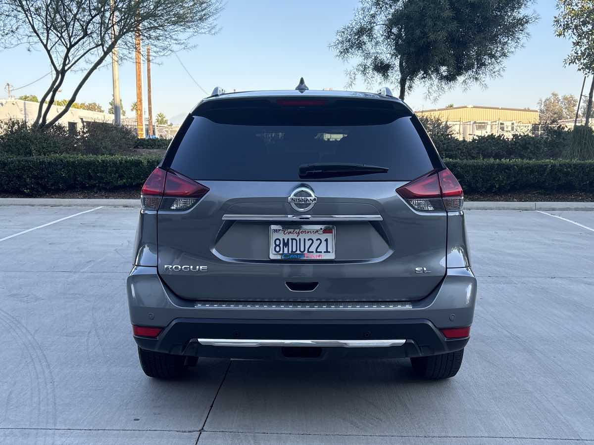 2019 Nissan Rogue SL photo 4