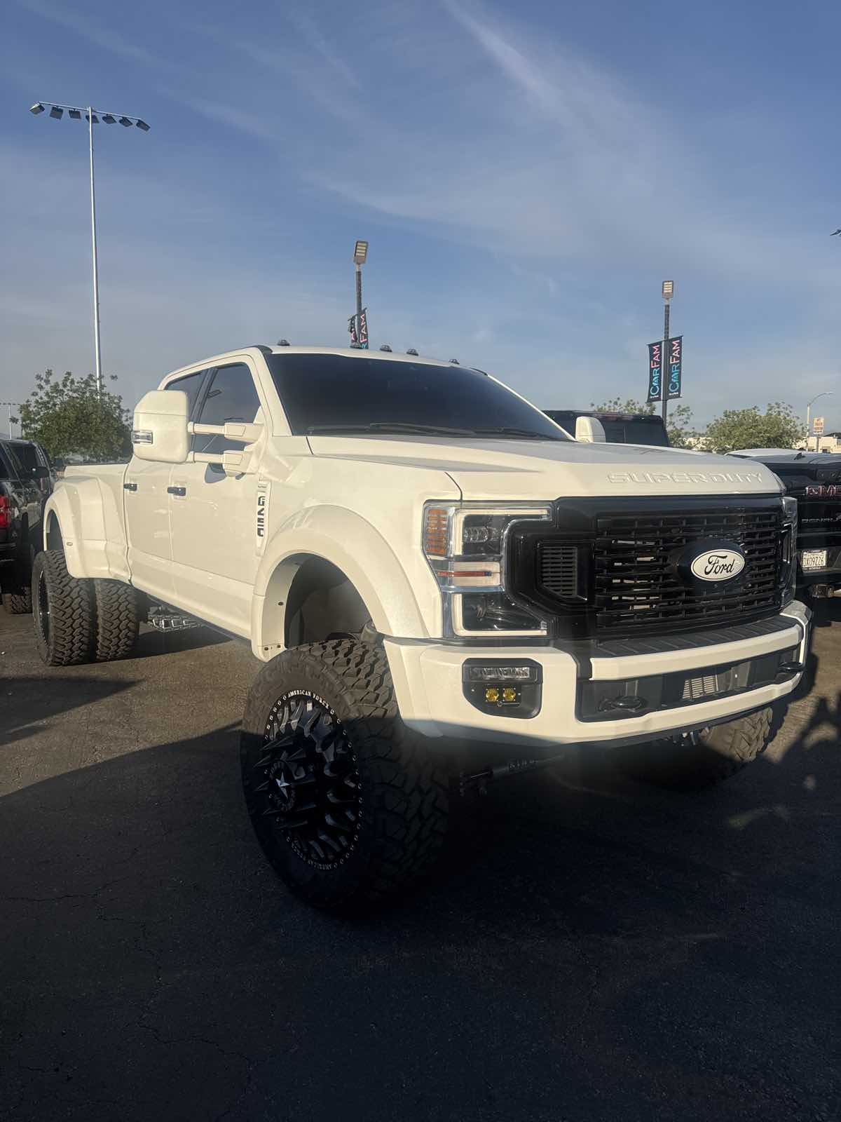 2022 Ford F-450 Platinum photo 2