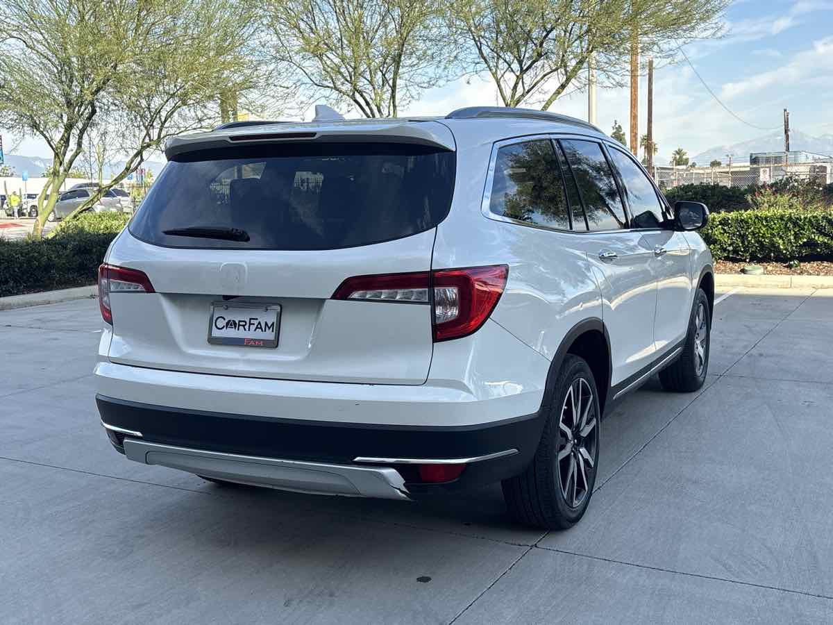 2019 Honda Pilot Touring photo 3