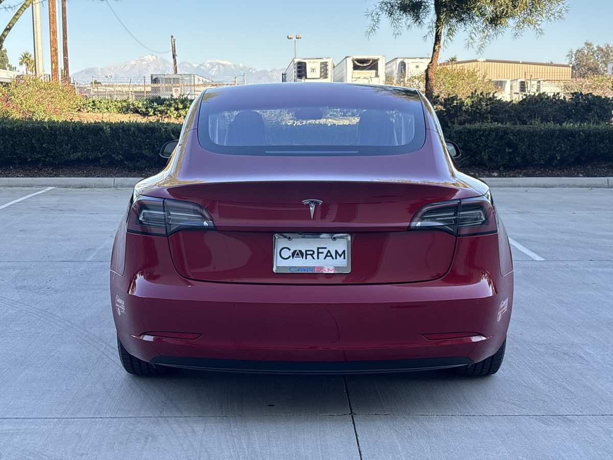 2018 Tesla Model 3 Long Range photo 2