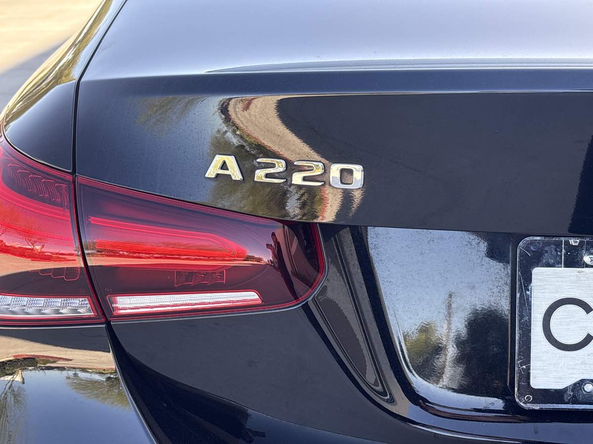 2022 Mercedes-Benz A-Class A220 - Photo 10