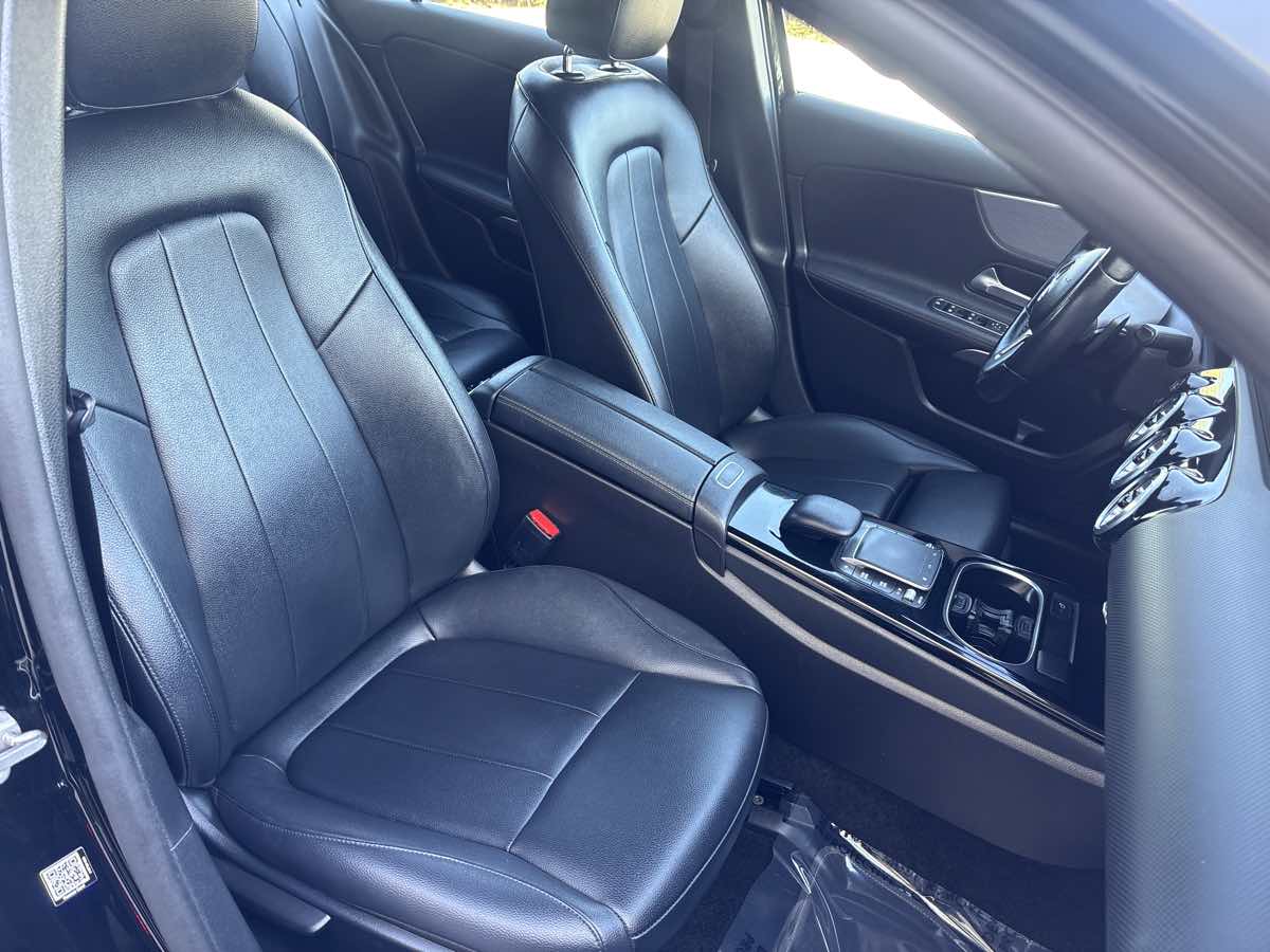 2022 Mercedes-Benz A-Class A220 - Photo 17