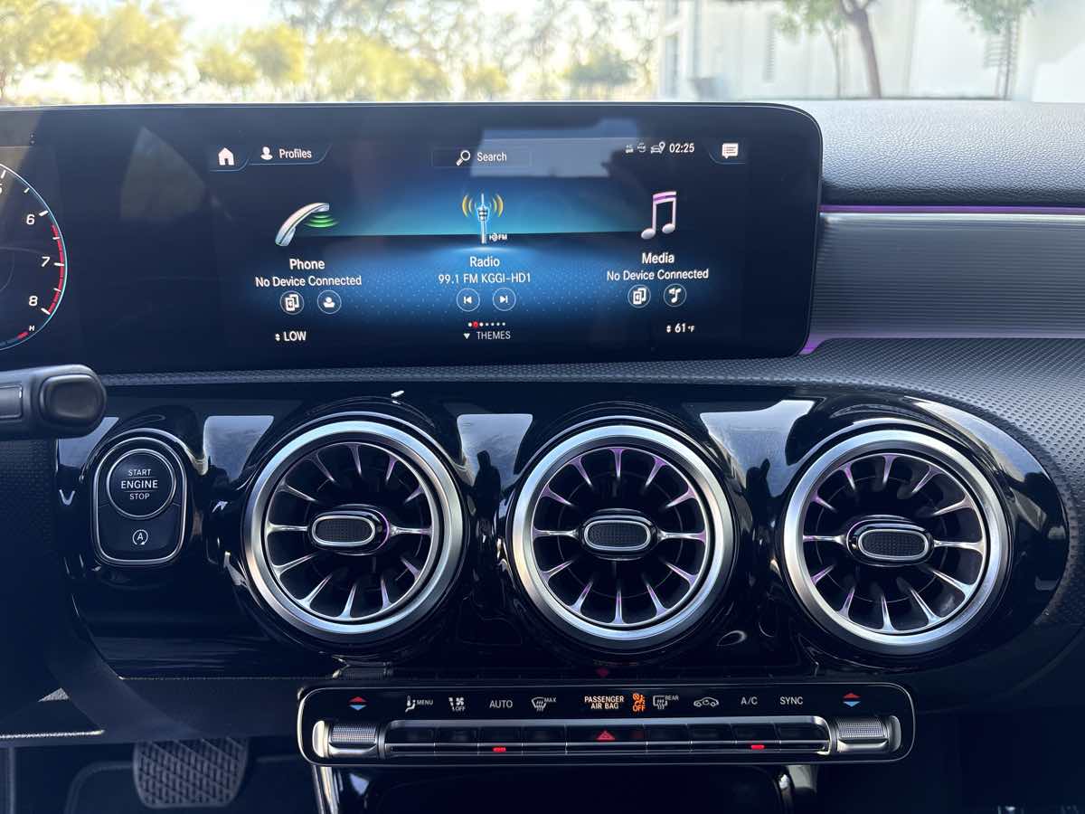 2022 Mercedes-Benz A-Class A220 - Photo 25