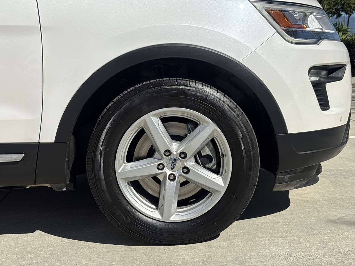 2018 Ford Explorer XLT - Photo 9