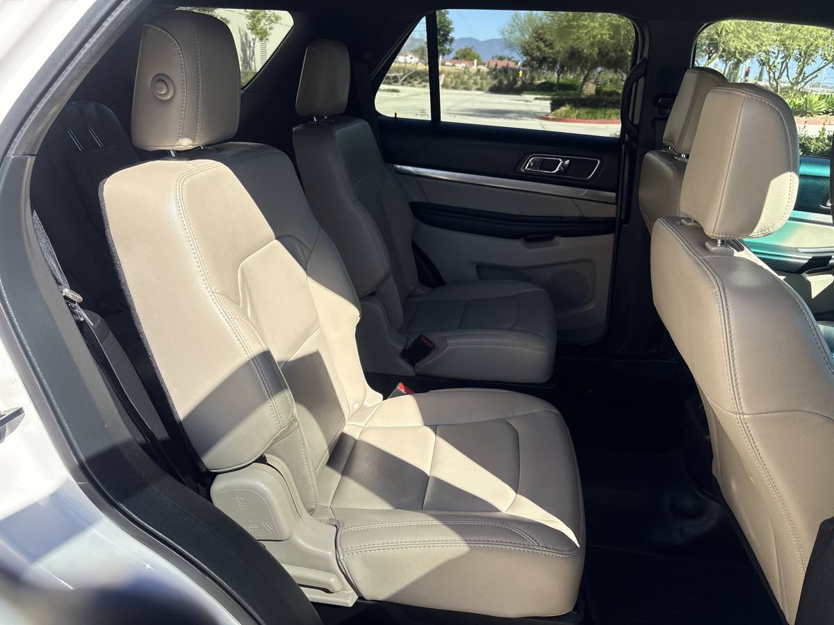2018 Ford Explorer XLT - Photo 16