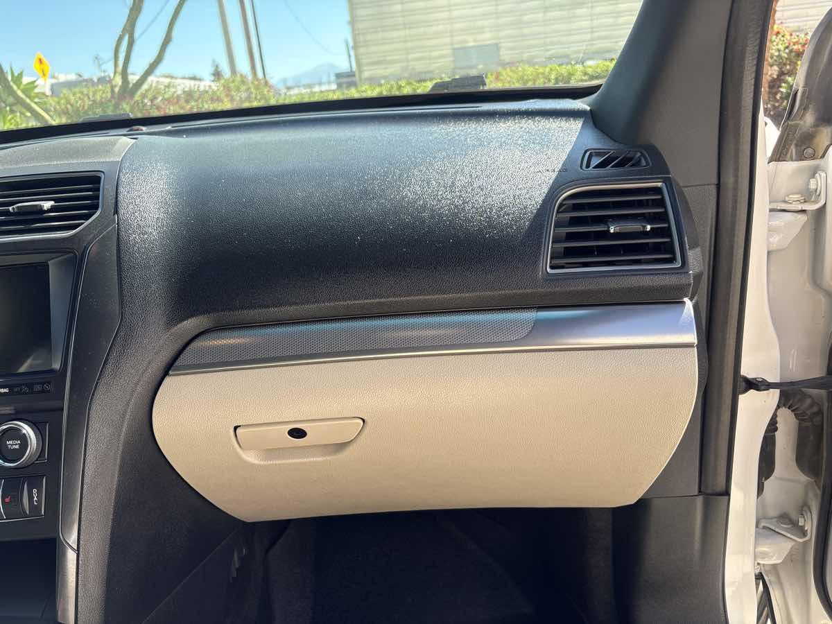 2018 Ford Explorer XLT - Photo 20