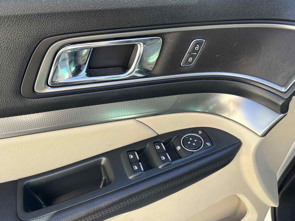 2018 Ford Explorer XLT - Photo 23