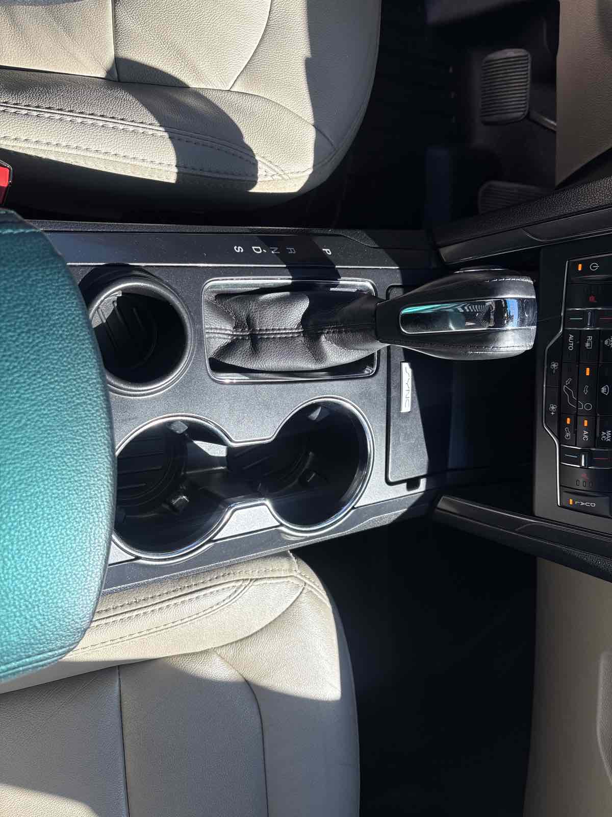 2018 Ford Explorer XLT - Photo 30