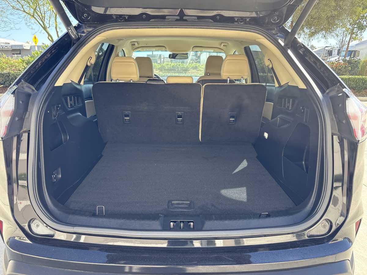 2020 Ford Edge SEL - Photo 11