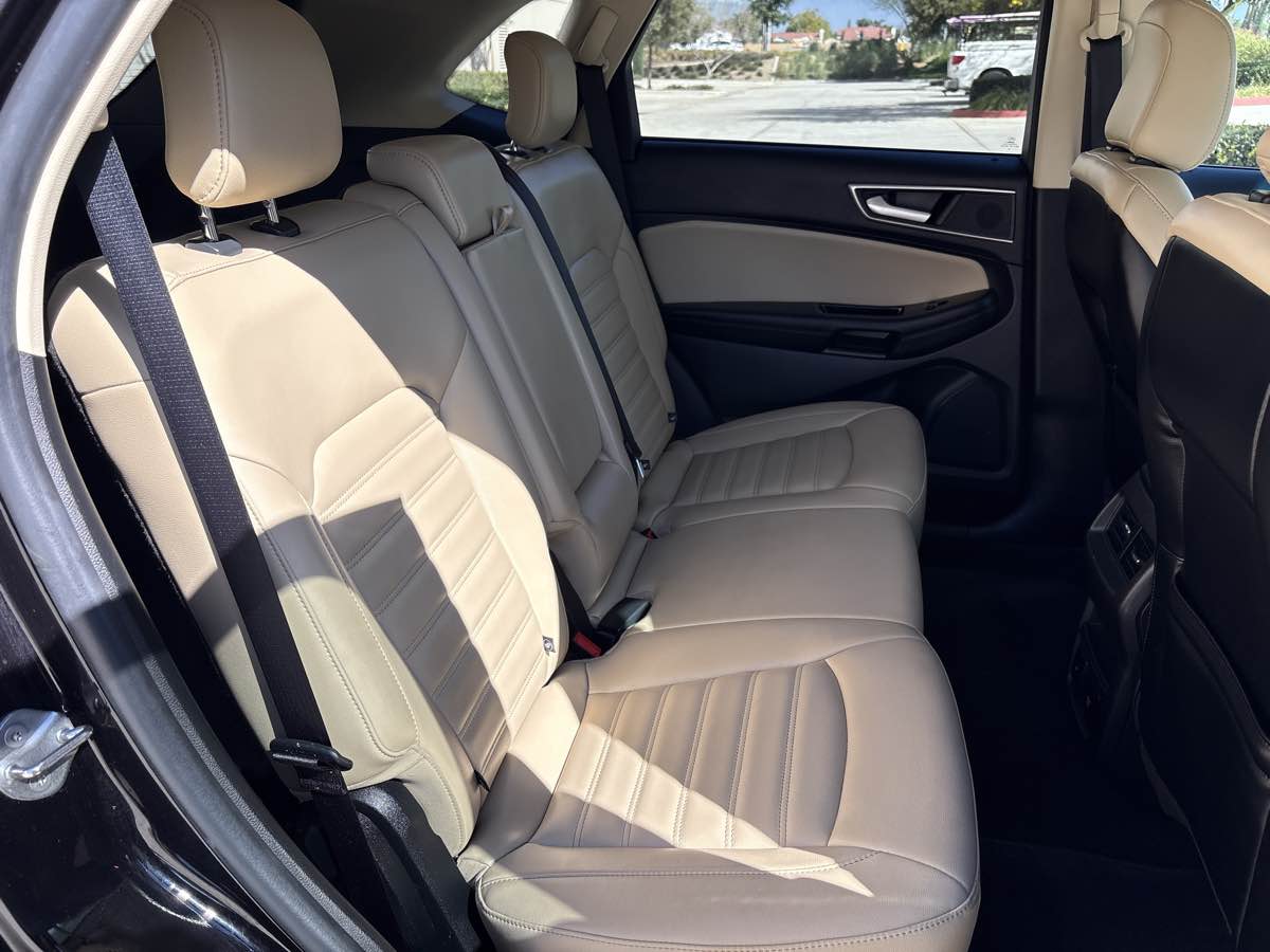 2020 Ford Edge SEL - Photo 15