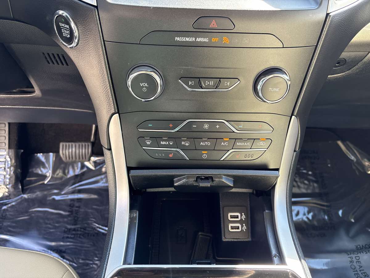 2020 Ford Edge SEL - Photo 28