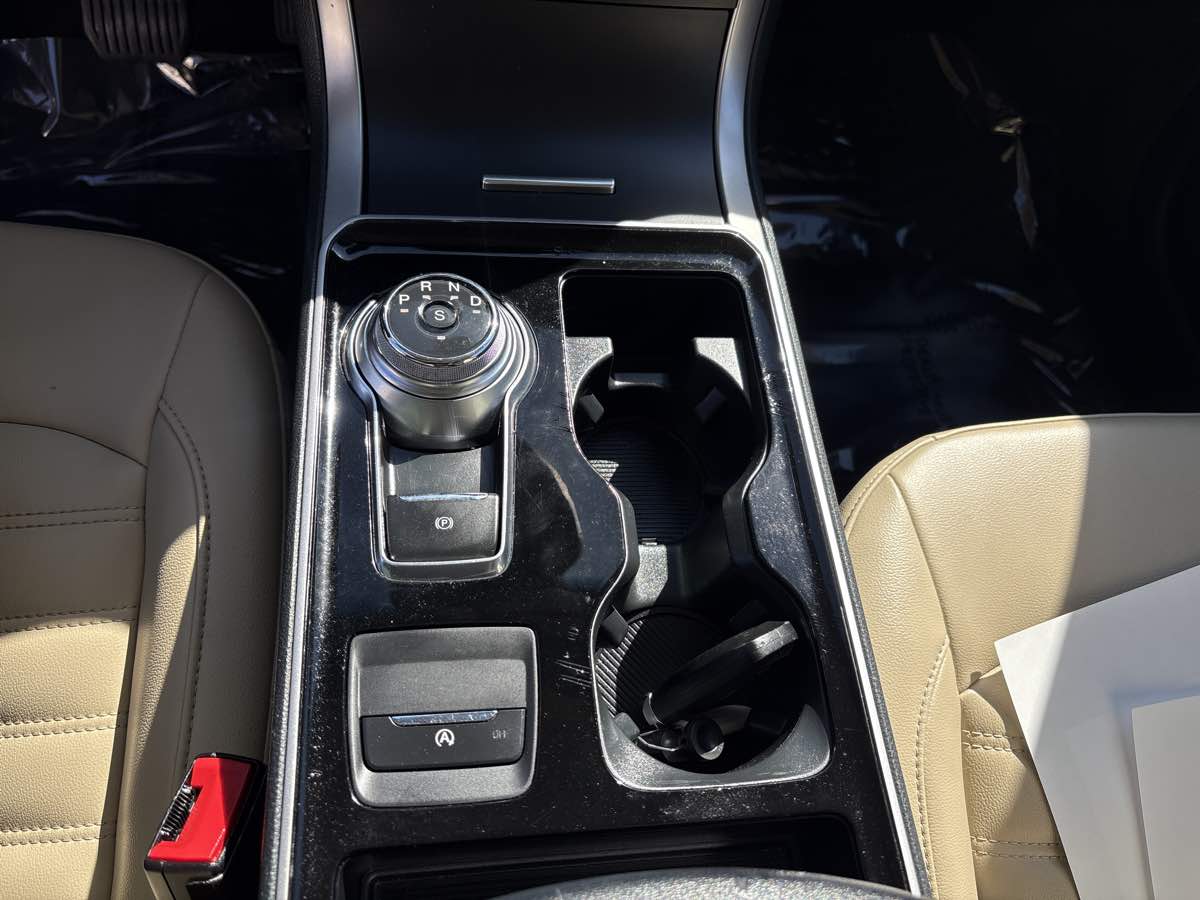 2020 Ford Edge SEL - Photo 29