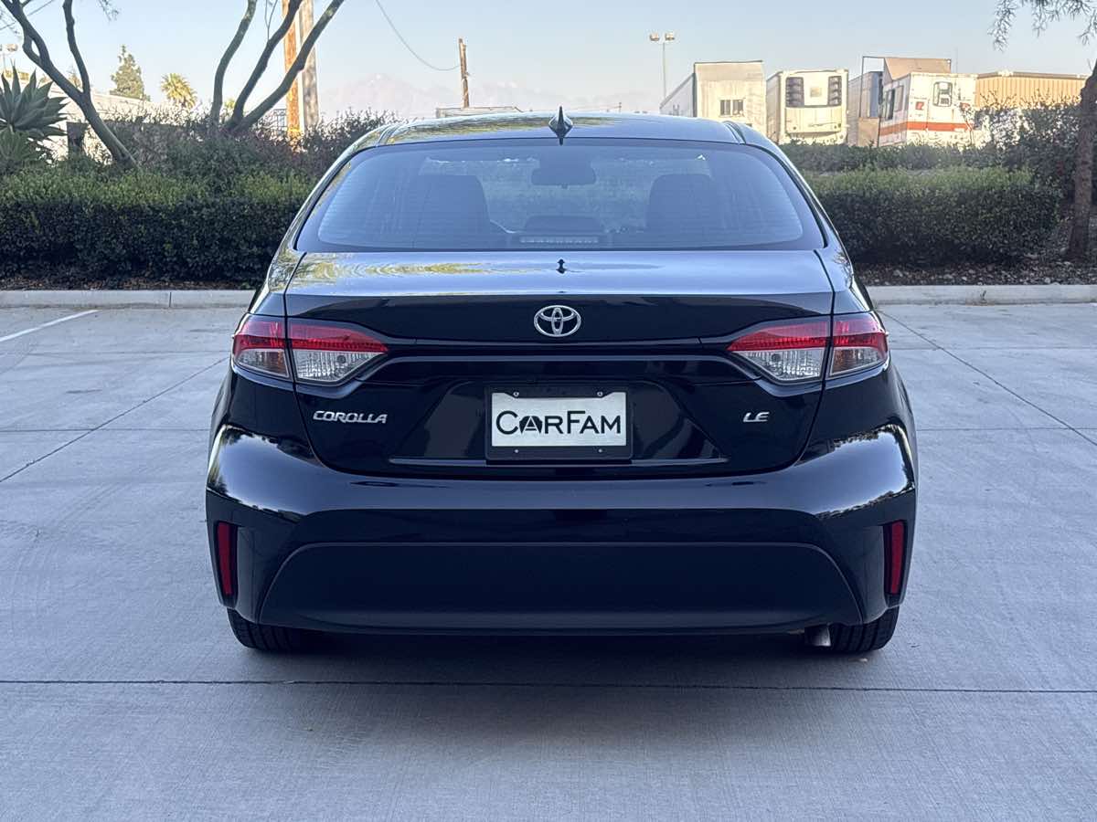 2023 Toyota Corolla LE - Photo 4