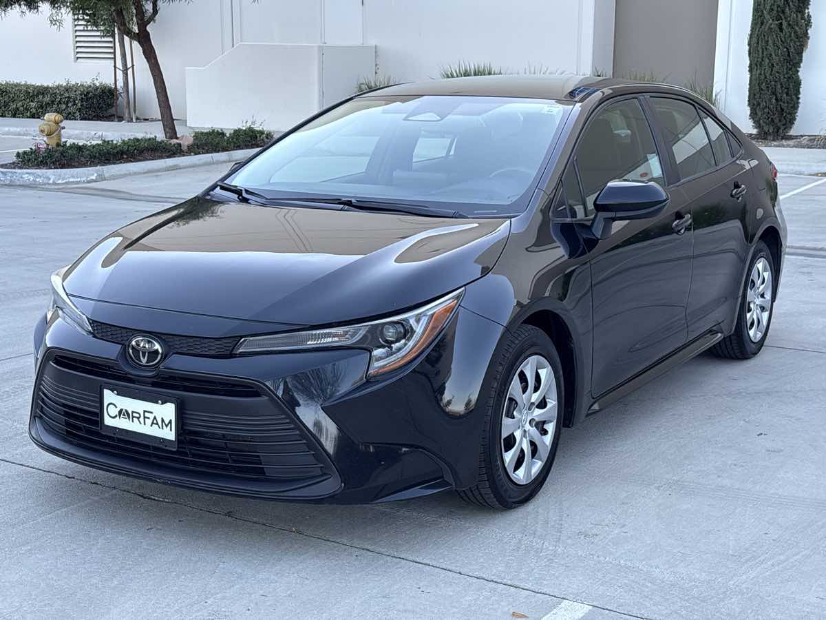 2023 Toyota Corolla LE - Photo 7