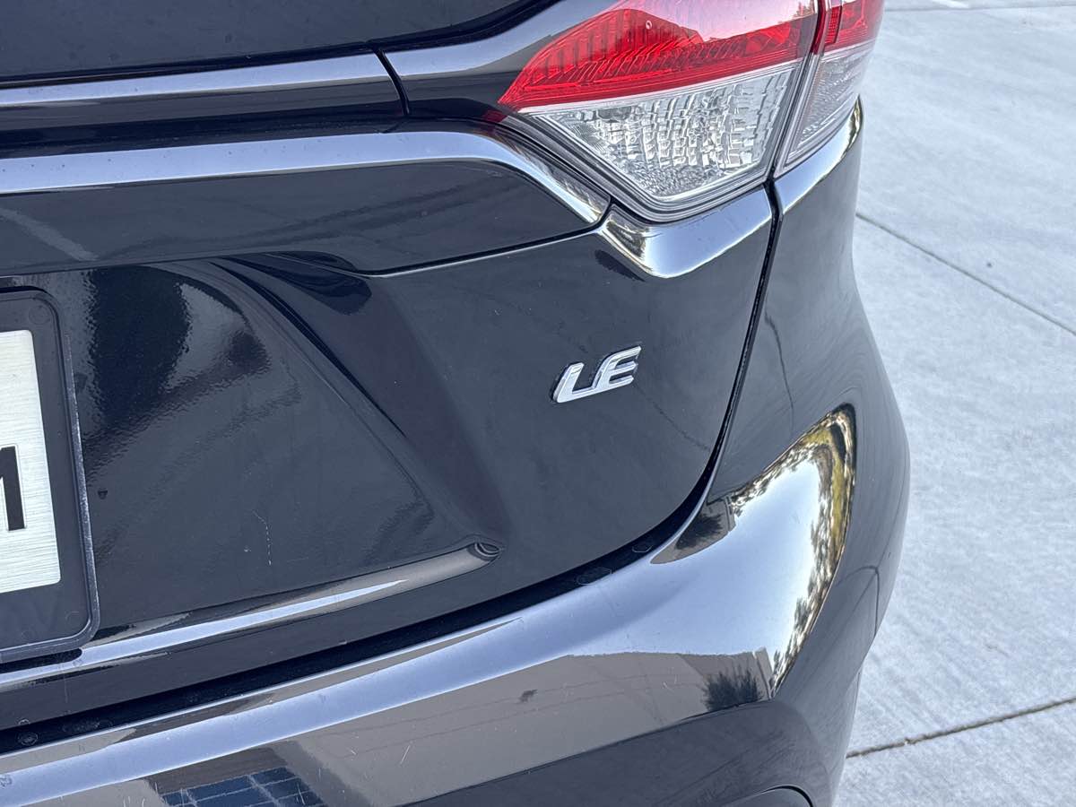 2023 Toyota Corolla LE - Photo 10