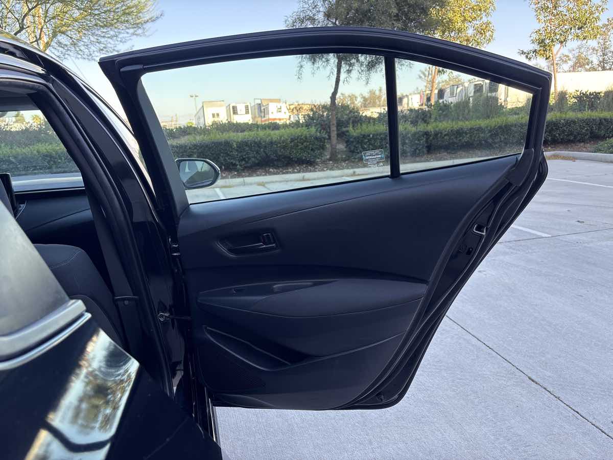 2023 Toyota Corolla LE - Photo 14