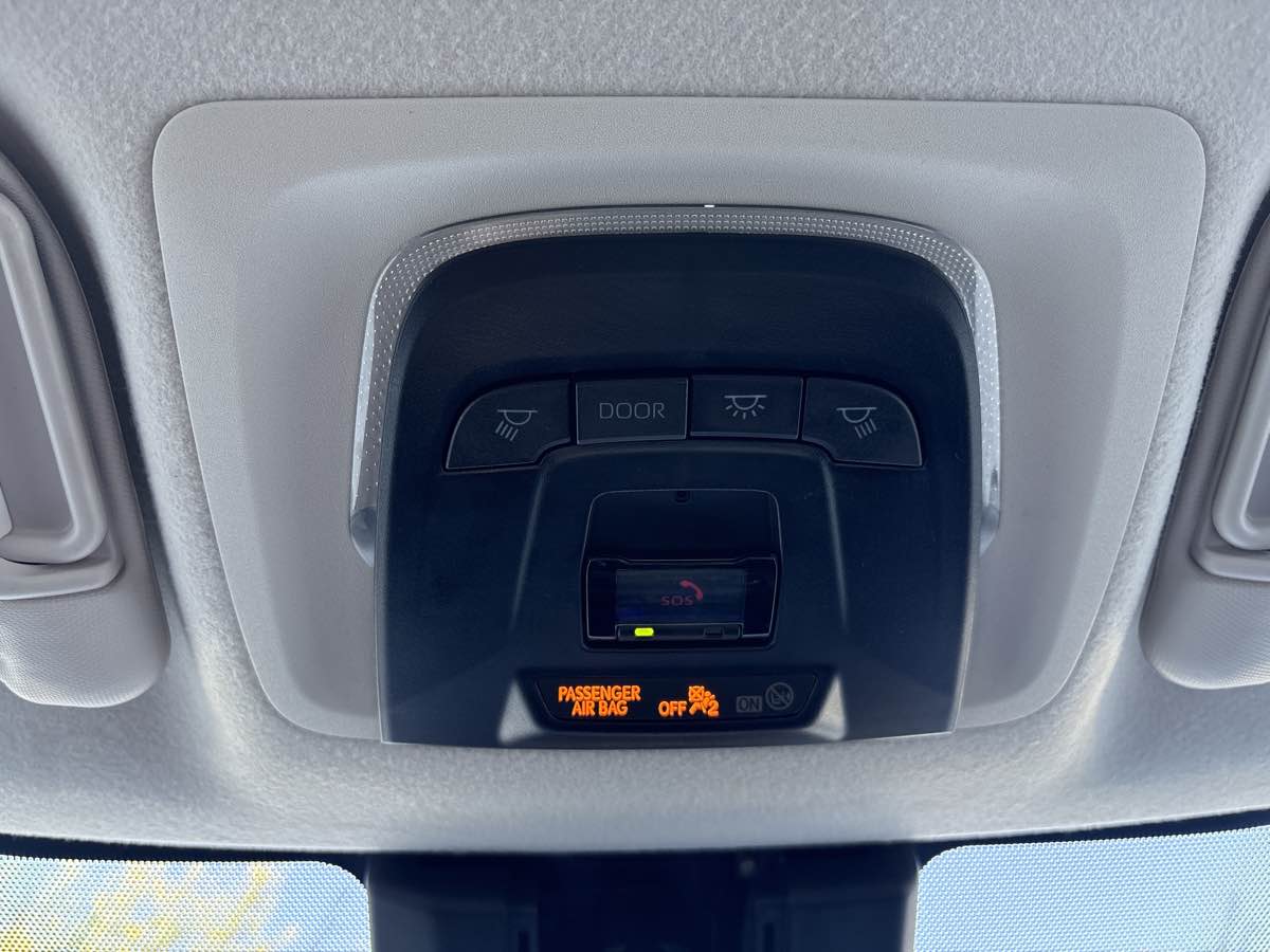 2023 Toyota Corolla LE - Photo 29