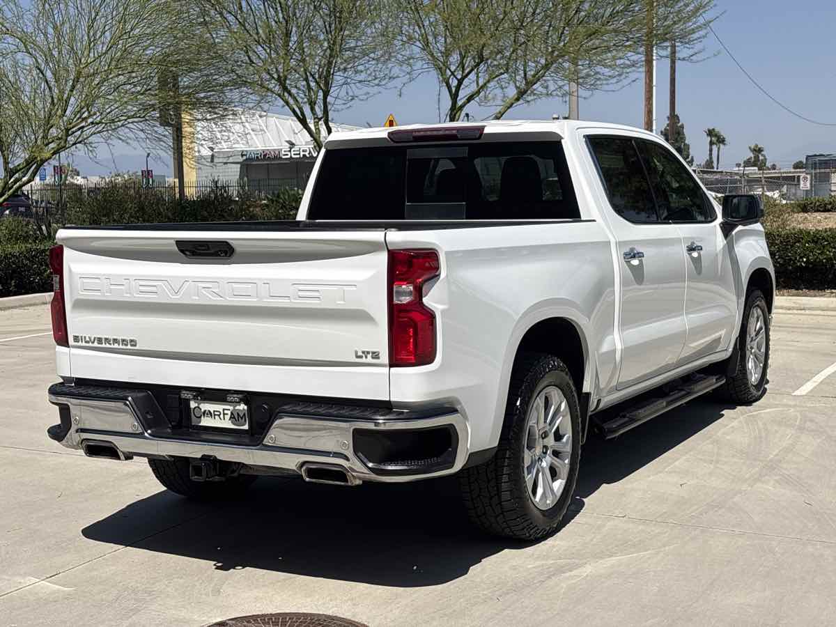 2023 Chevrolet Silverado 1500 LTZ - Photo 3