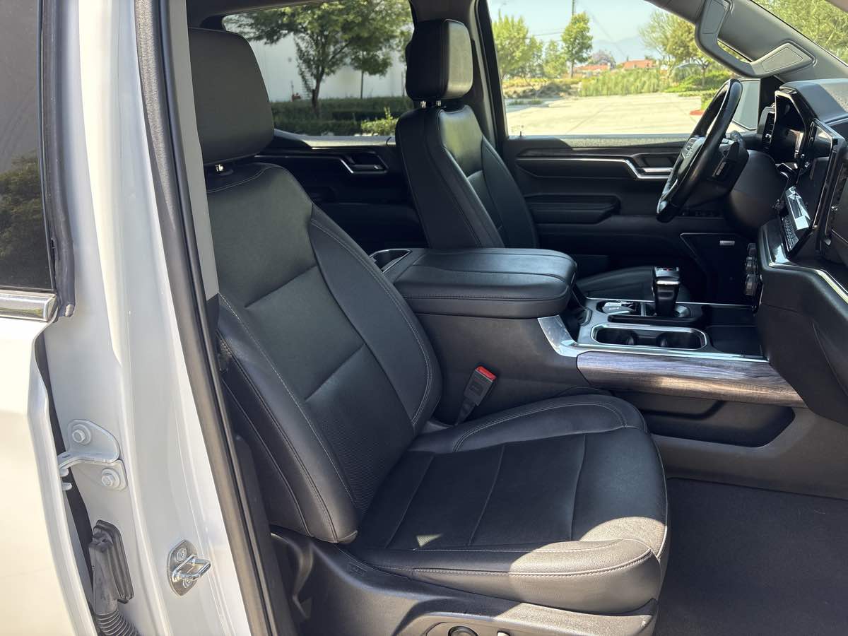 2023 Chevrolet Silverado 1500 LTZ - Photo 17