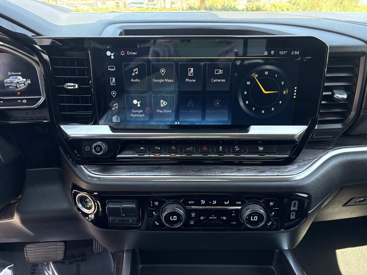2023 Chevrolet Silverado 1500 LTZ - Photo 23