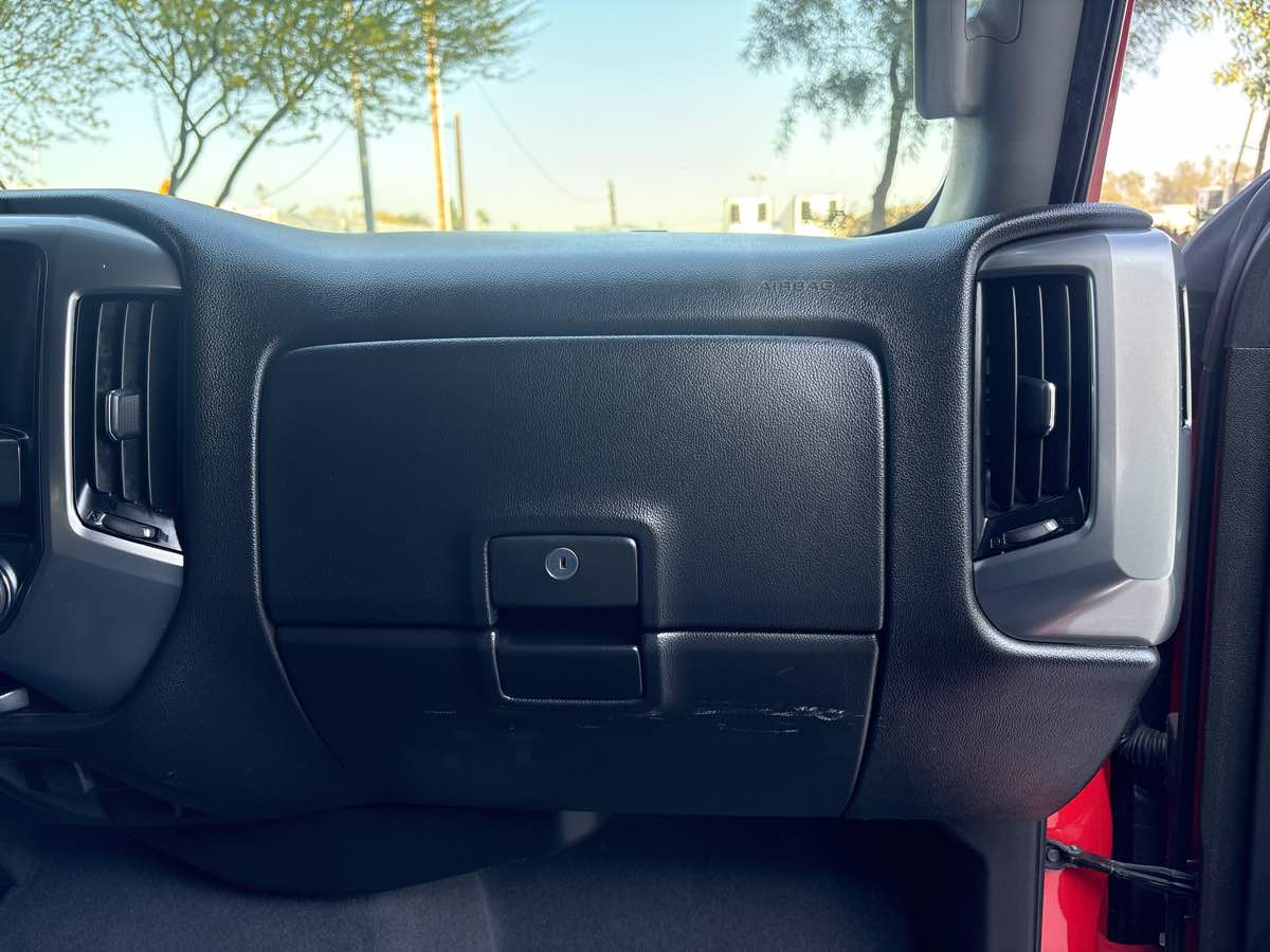 2019 Chevrolet Silverado 1500 LD LT - Photo 19