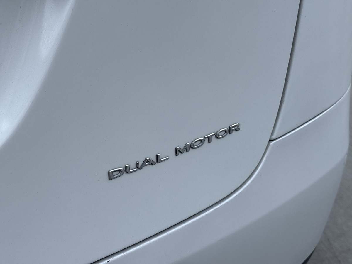 2020 Tesla Model X Long Range Plus - Photo 10