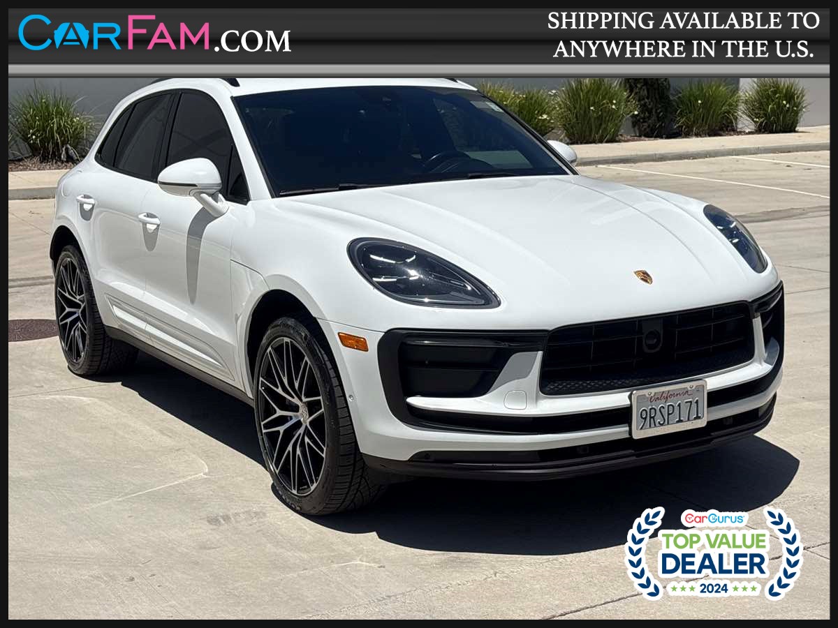 2022 Porsche Macan -'s photo