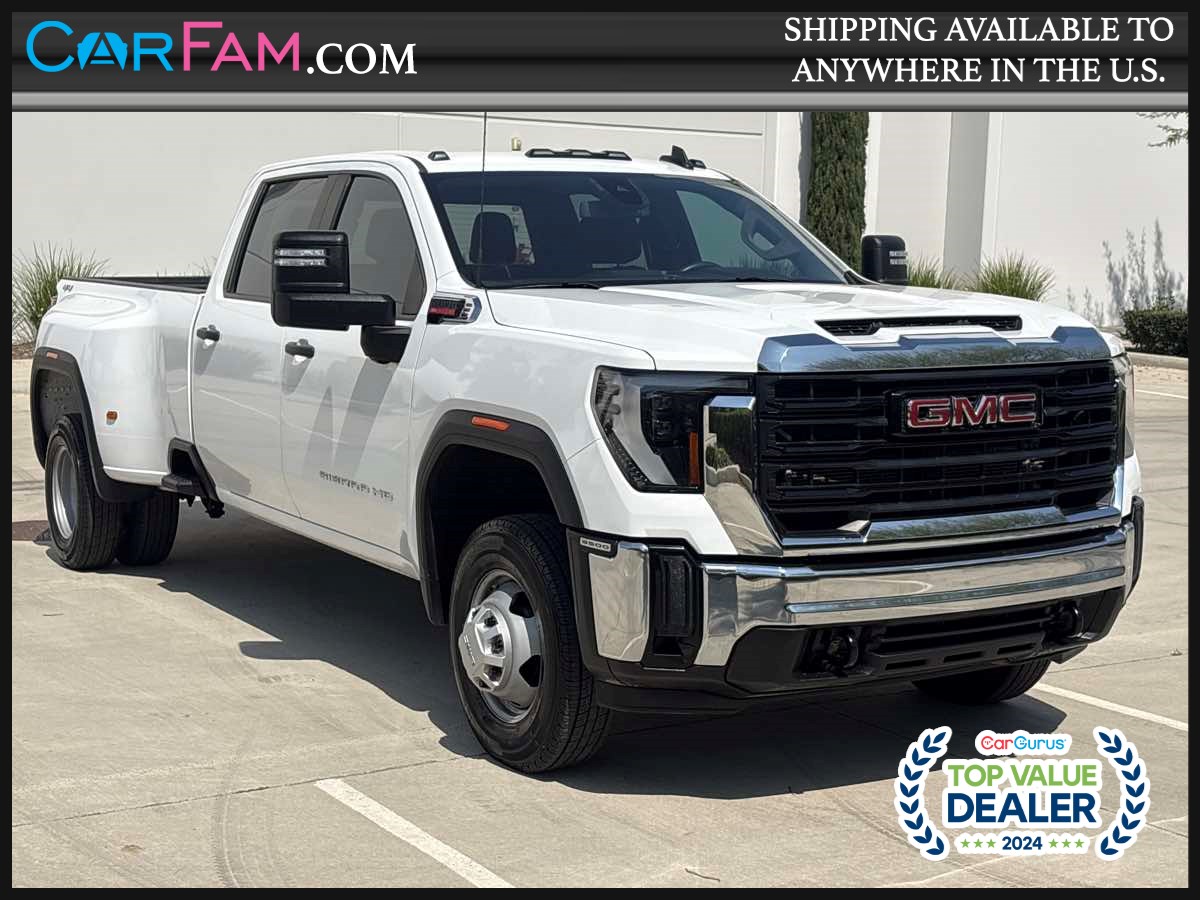 2024 GMC Sierra 4WD Crew Cab Standard Box Pro's photo