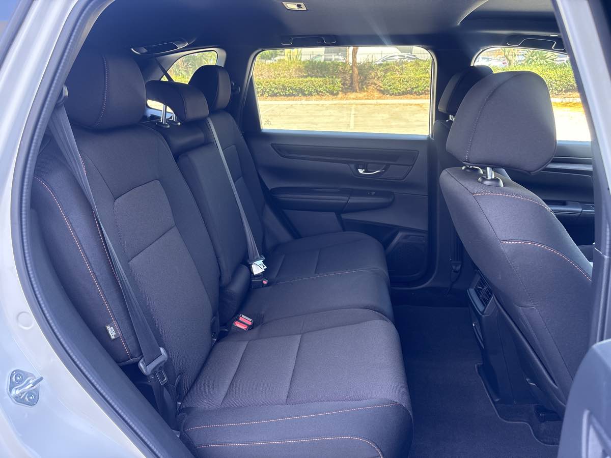 2025 Honda CR-V Sport - Photo 14