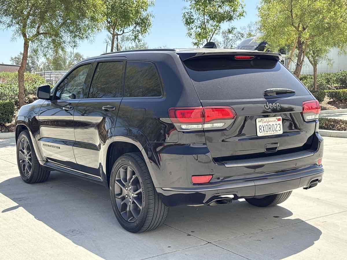 Photo 5 of this Jeep Grand Cherokee