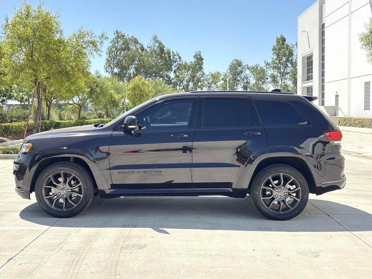 Photo 6 of this Jeep Grand Cherokee