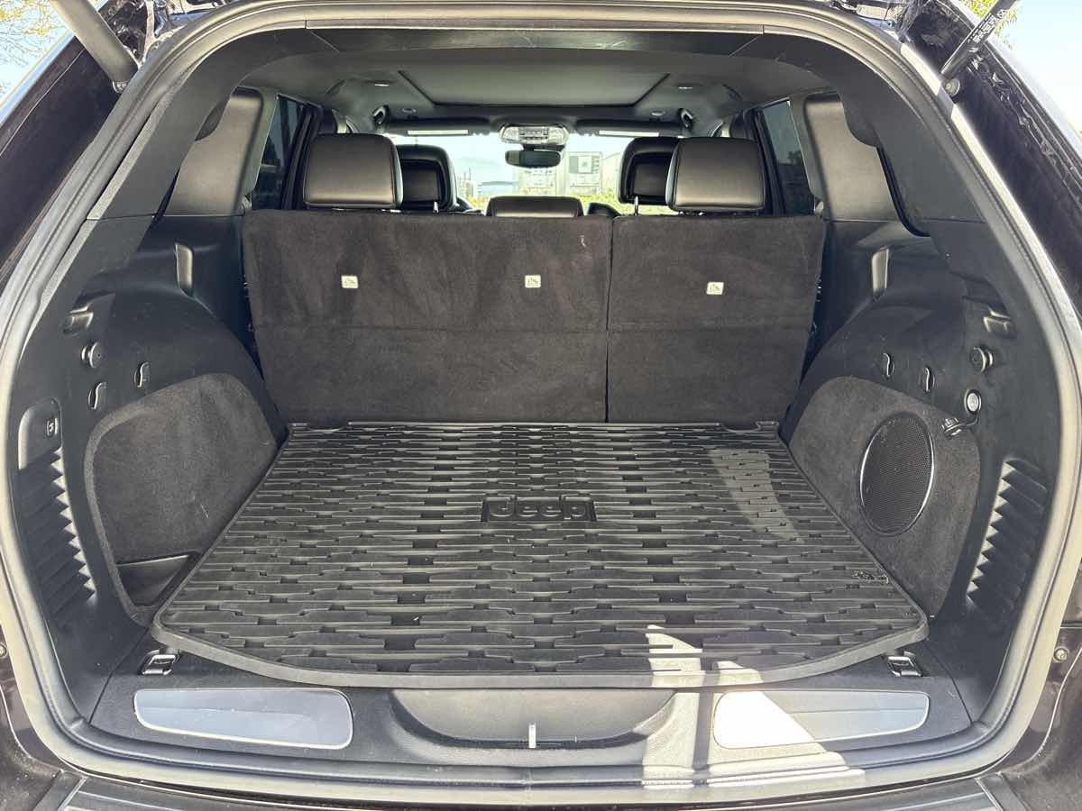 Photo 10 of this Jeep Grand Cherokee